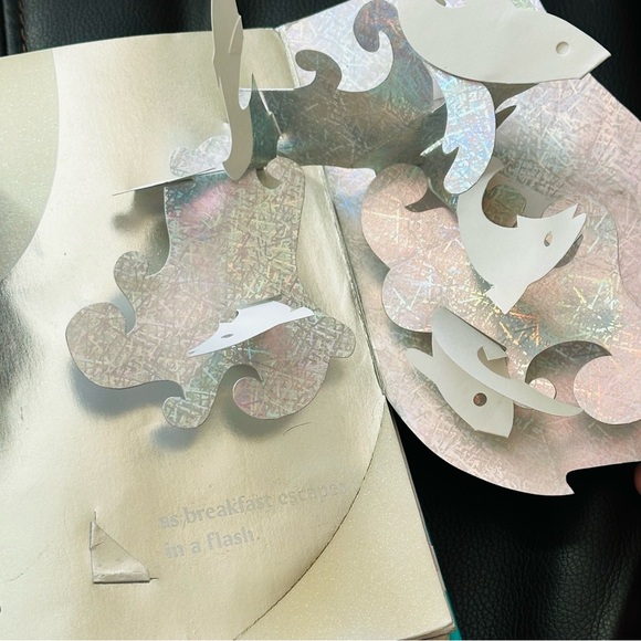 Winter’s Tale Robert Sabuda Pop-Up Book - Picture 4 of 9